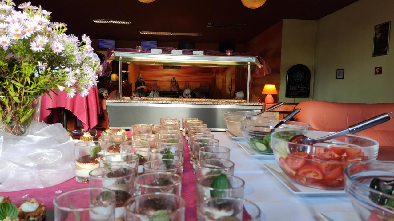 Mělník Hotel Ludmila מראה חיצוני תמונה